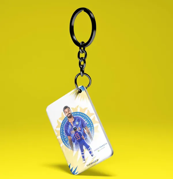 Combo_Pack_Of_6_White_Printed_Indian_Cricketers_Gift_|_Mug,_Sipper_Bottle,_Keychain,_Sunglass,_Cap,_Greeting_Card,_Birthday_Gift_Set_For_Cricket_Fans_(Hardik_Pandya)