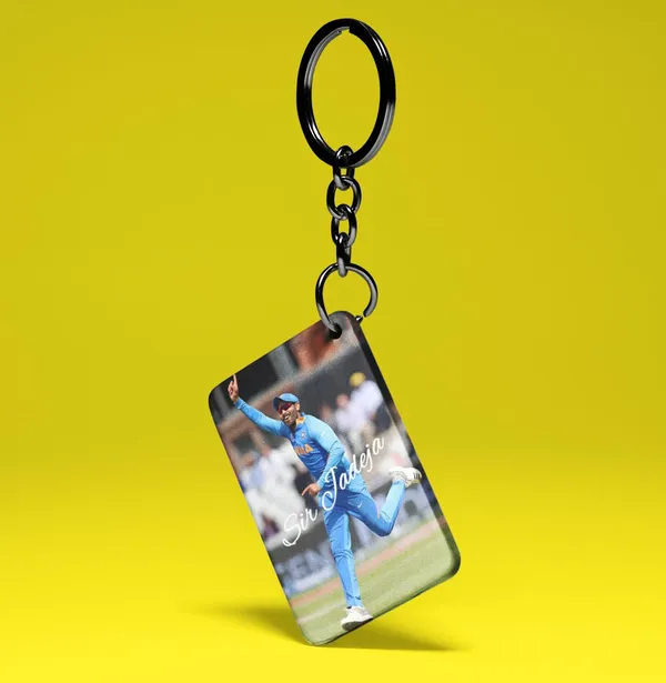 Combo_Pack_Of_6_White_Printed_Indian_Cricketers_Gift_|_Mug,_Sipper_Bottle,_Keychain,_Sunglass,_Cap,_Greeting_Card,_Birthday_Gift_Set_For_Cricket_Fans_(Ravindra_Jadeja)