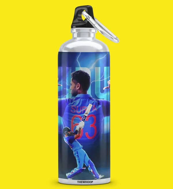 Combo_Pack_Of_6_White_Printed_Indian_Cricketers_Gift_|_Mug,_Sipper_Bottle,_Keychain,_Sunglass,_Cap,_Greeting_Card,_Birthday_Gift_Set_For_Cricket_Fans_(Suryakumar_Yadav)
