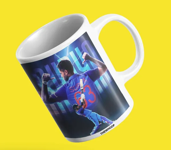 Combo_Pack_Of_6_White_Printed_Indian_Cricketers_Gift_|_Mug,_Sipper_Bottle,_Keychain,_Sunglass,_Cap,_Greeting_Card,_Birthday_Gift_Set_For_Cricket_Fans_(Suryakumar_Yadav)