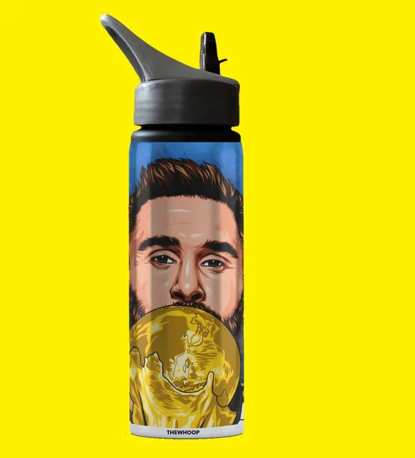 Combo_Pack_Of_2_Off_&_White_Lionel_Messi_Printed_Sipper_750Ml_Aluminium_Bottle_&_Keychain_Combo_With_Holding_Grip_Feature_|_Office,_Gym_&_School_Water_Bottle_Best_Gift_Lionel_Messi_Football_Sports_Fans