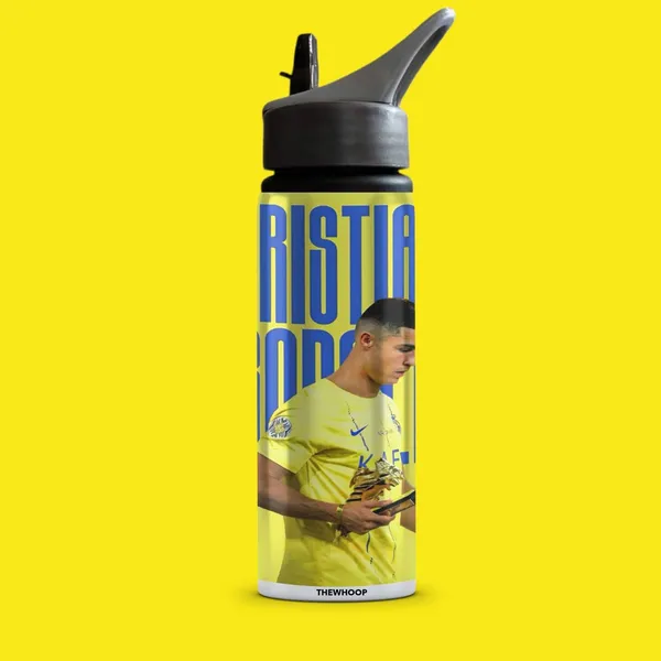 Combo_Pack_Of_2_Golden_Cristiano_Ronaldo_Printed_Sipper_750_Ml_Aluminium_Bottle_&_Keychain_Combo_With_Holding_Grip_Feature_|_Gym_&_School_Water_Bottle_Best_Gift_For_Cr7_/_Football_Sports_Fans