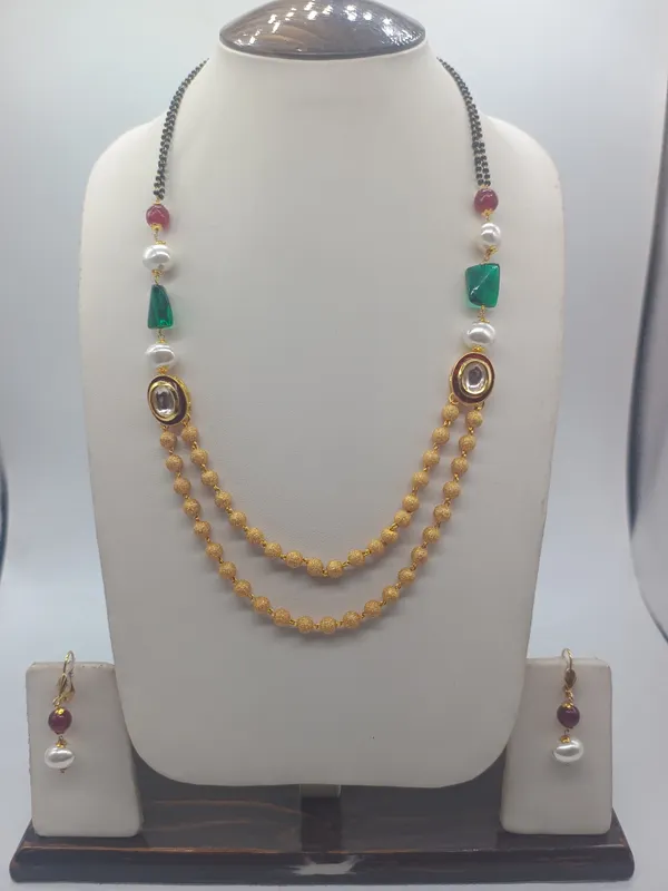 Gold_Elegant_Beaded_Necklace_Set_With_Earrings_For_Women