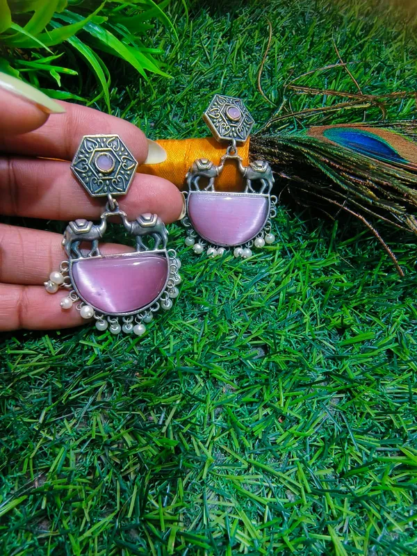 Rajwadi_Earrings_in_Silver_plated_brass_base