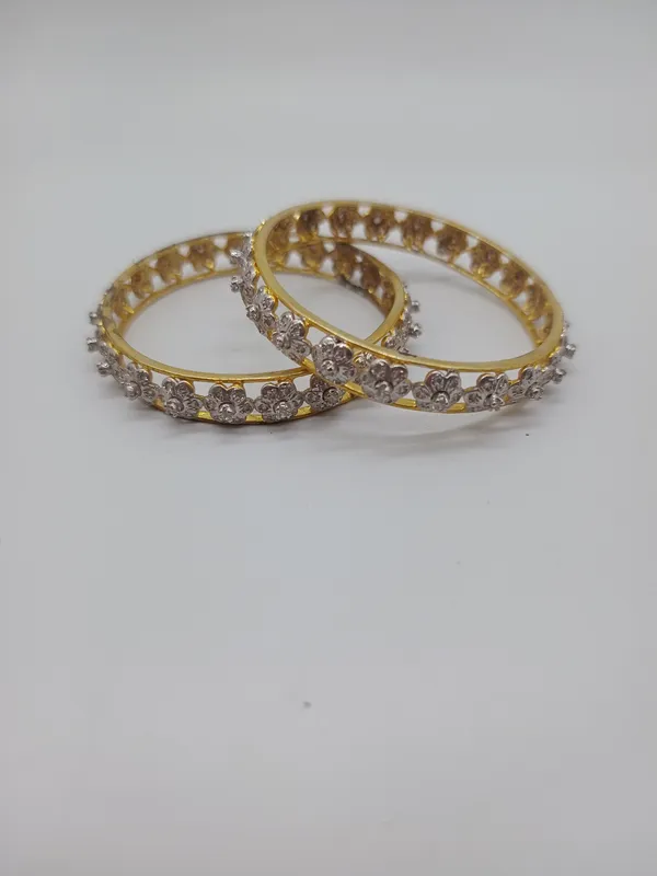 Gold_Premium_Stone_Bangles_For_Women
