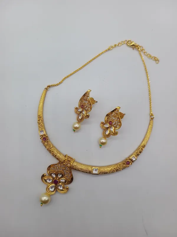 Gold_Premium_Antique_Necklace_For_Women