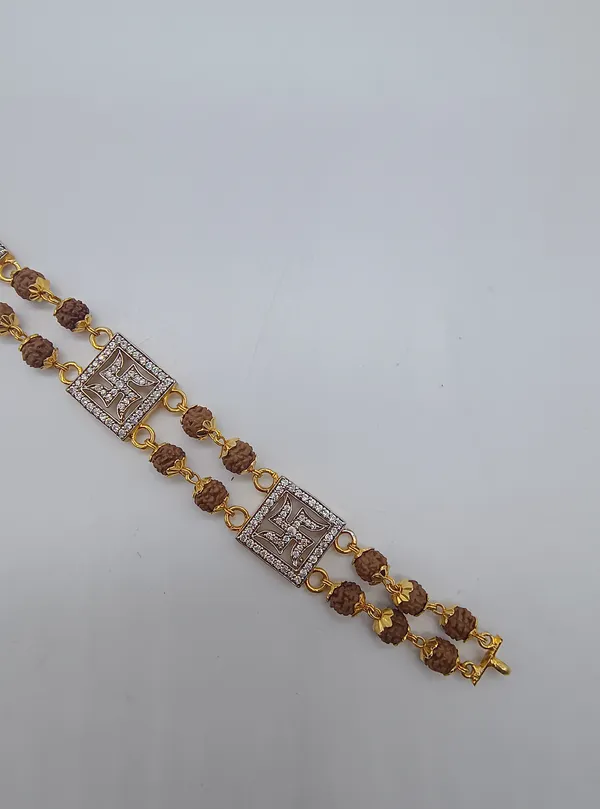 Gold_Premium_Fancy_Bracelet_For_Men