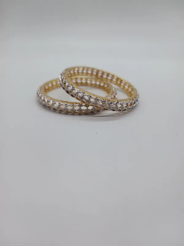 Gold_Premium_Shining_Stone_Bangles_For_Women