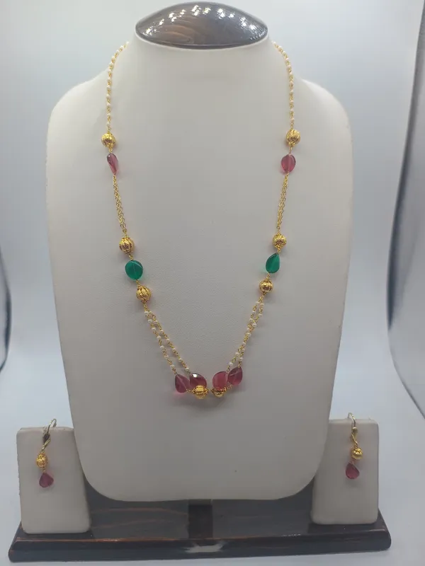 Gold_Elegant_Beads_Necklace_With_Pearls_For_Women