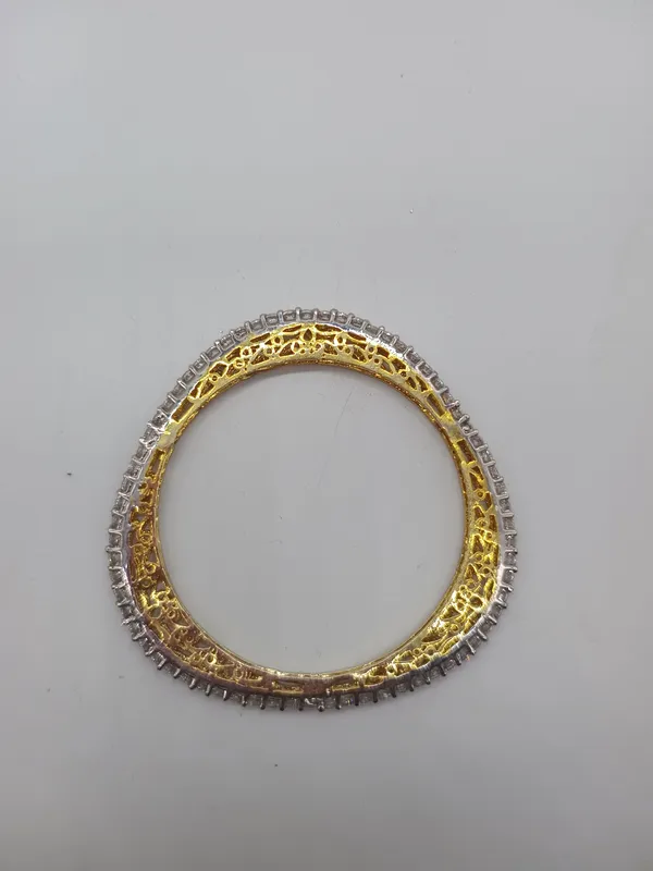 Gold_Premium_Stone_Bangles_For_Women