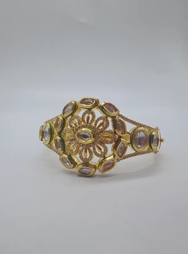 Gold_Premium_Stone_Bracelet_For_Women