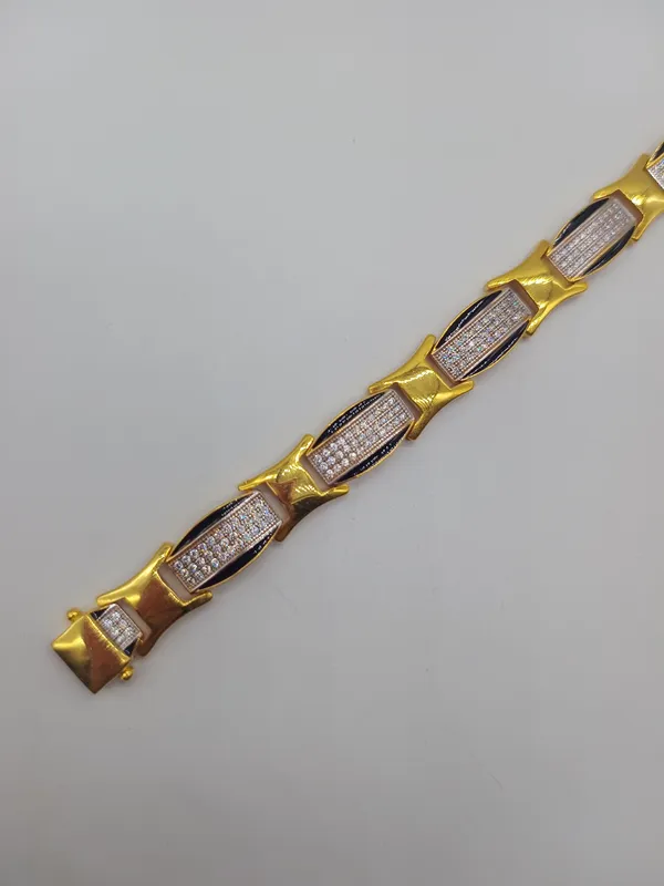 Gold_Premium_Fancy_Bracelet_For_Men