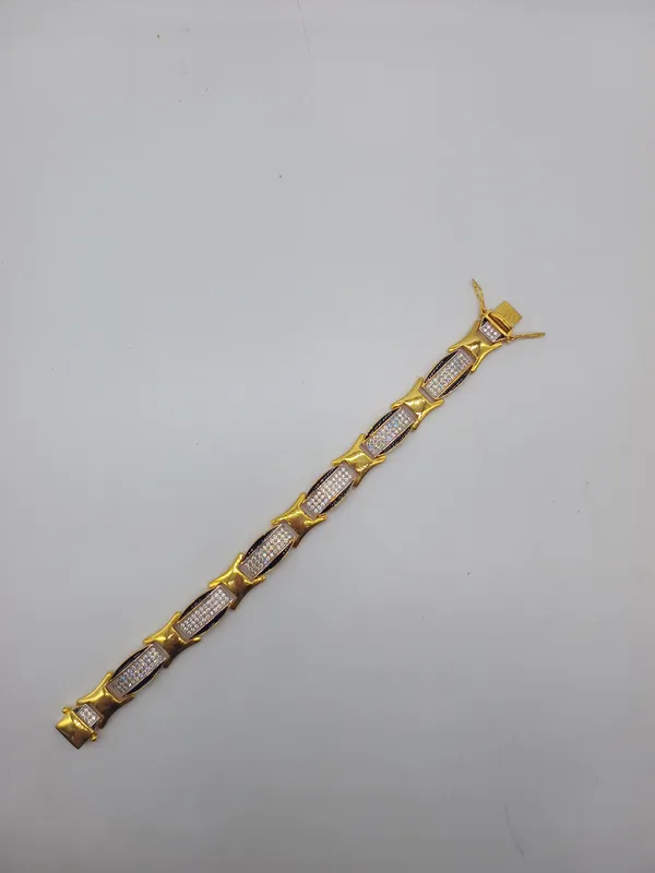 Gold_Premium_Fancy_Bracelet_For_Men