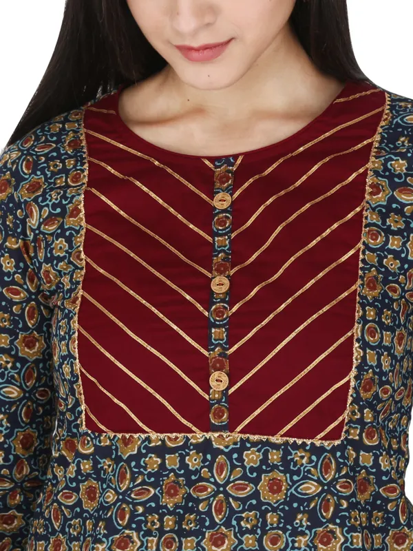 Blue_Ajrak_Printed_Pure_Cotton_Straight_Kurta