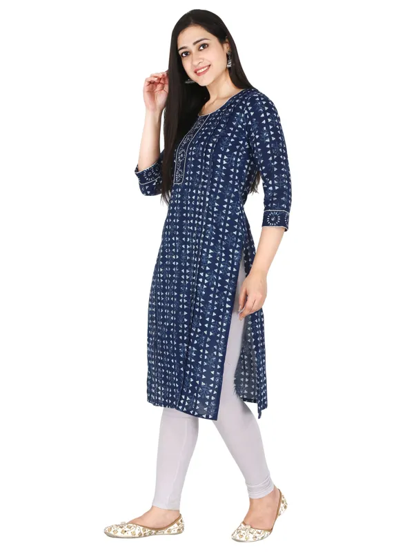 Indigo_Blue_Geometric_Printed_Pure_Cotton_Straight_Kurta