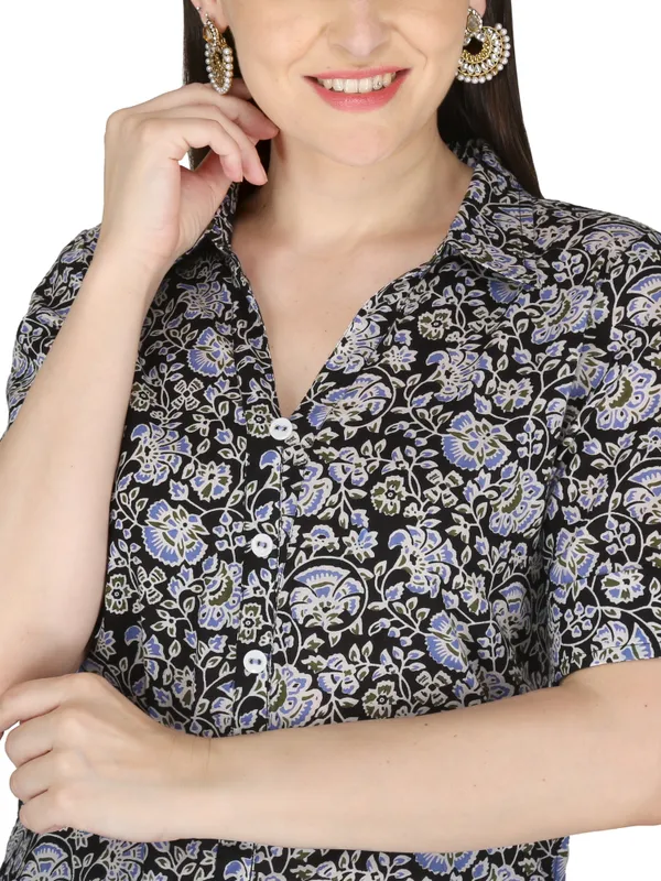 Black_and_White_Floral_Printed_Pure_Cotton_A-Line_Kurta