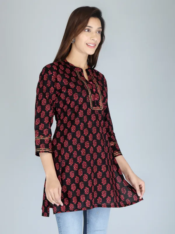 Maroon_Ethnic_Motif_Printed_Pure_Cotton_Short_Kurta
