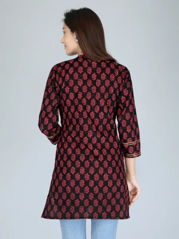 Maroon_Ethnic_Motif_Printed_Pure_Cotton_Short_Kurta