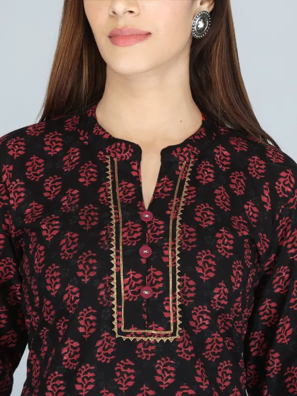 Maroon_Ethnic_Motif_Printed_Pure_Cotton_Short_Kurta
