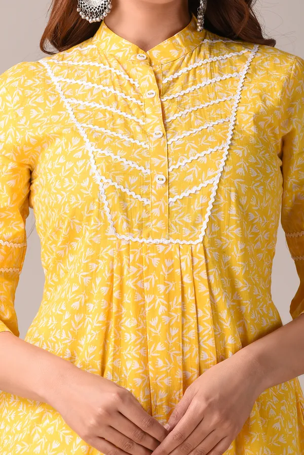 Yellow_Kurti_Floral_Printed_Straight_Kurta