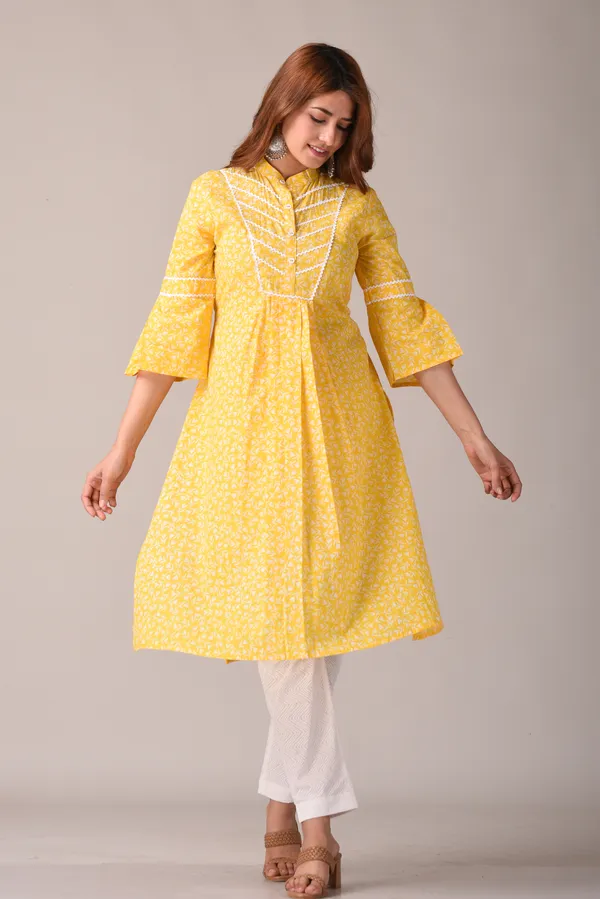 Yellow_Kurti_Floral_Printed_Straight_Kurta