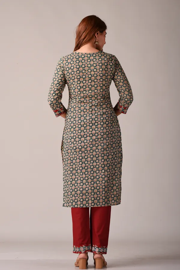 Green_Ajrak_Printed_Straight_Kurta