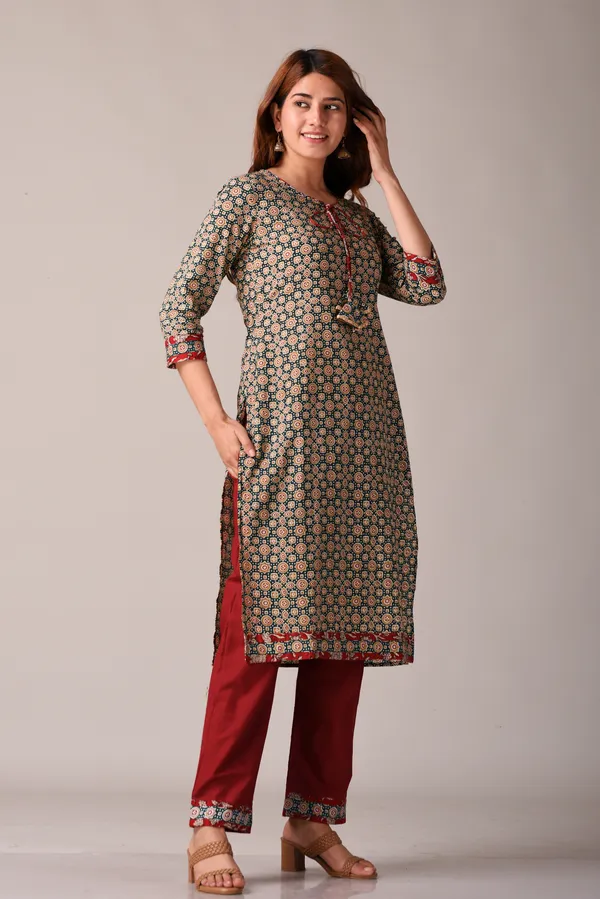 Green_Ajrak_Printed_Straight_Kurta