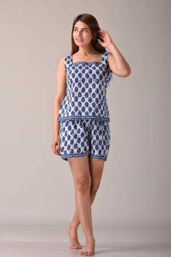 Indigo_Paisley_Printed_Pure_Cotton_Nightsuit_and_Loungewear_(Top_&_Shorts_Set)