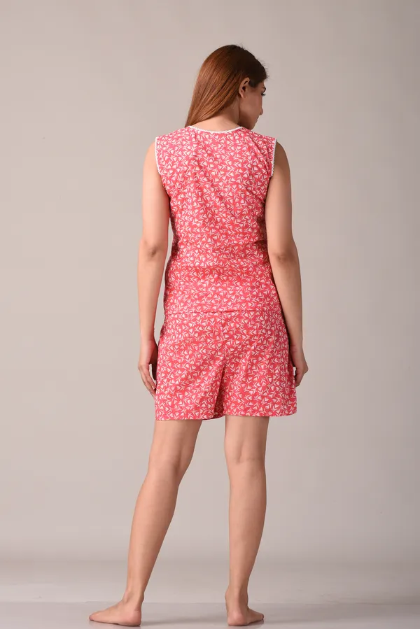 Pink_Paisley_Printed_Pure_Cotton_Nightsuit_and_Loungewear_(Top_&_Shorts_Set)