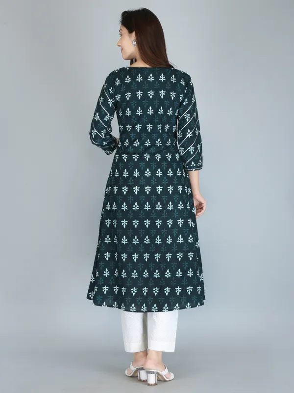 Bottle_Green_Ethnic_Motif_Printed_Pure_Cotton_A-Line_Kurta