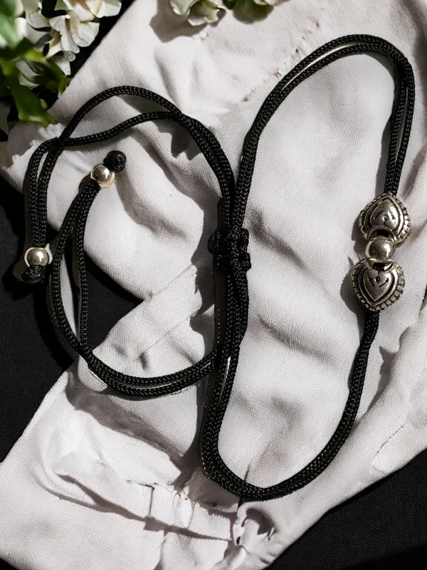 Silver_925_Oxidized__Cottan_Thread_Anklet_With_Ball_For_Girls_And_Women_Nazarbattu/Nazaiya_Anklet_(Style2)