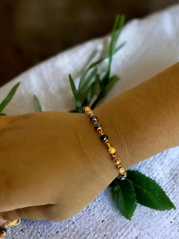 Silver_Gold_Foaming_Jewellery_Gold_Plated_Baby_Bracelet_Crystal_Nazariya_Bracelet_Latest_Trend_Style_Beautiful_Artificial_Hand_Nazariya_For_Kids_(Stroberi)