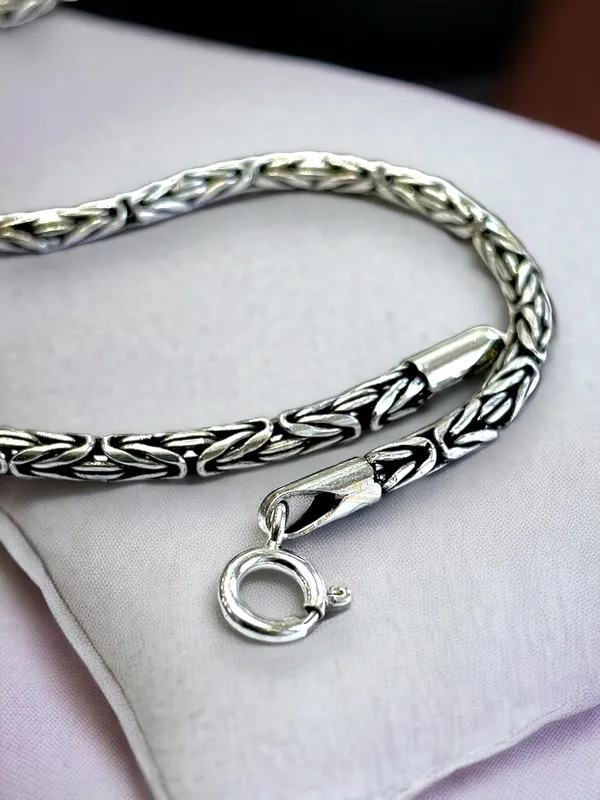 Silver_925_Sterling_Link_Chain_For_Men,_Women,_Boys,_And_Girls,_Oxidized_Chain_Necklace_Bis_Hallmarked_Chain_(Link_20In_26Gm)