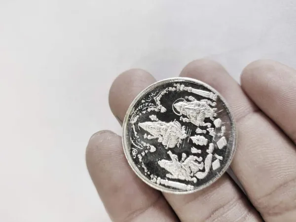 Silver_Dhanteras_Diwali_999_Coins,_50_Gm_Sikka_With_Box