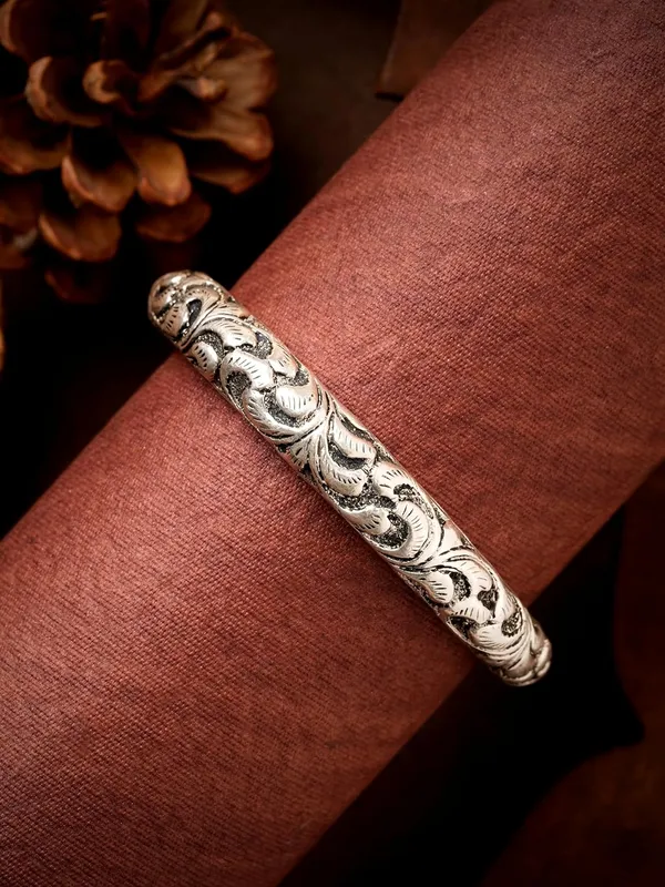 Silver_925_Pure_Chandi_Oxidized_Hollow_Tribal/Nakkashi_Kada_Bangle_Kangan_For_Men_And_Boys_With_925_Hallmark_(36_Gm)_(Style1)