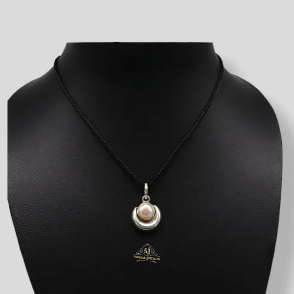 Silver_Pure_925_100%_Natural_Pearl_Motif_Moon_Pendent,_Chand_Pendant_Locket_For_Women_And_Men