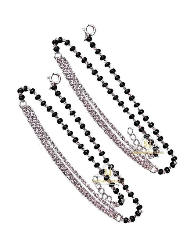Silver_Pure_925_Sterling_Small_Crystal_Beads_Nazariya_Anklet_Payal_For_Women__Gifts_For_Women_(Pair/_1_Pc/Plain_/_5_Ball_Payal)_(Three_Chain_Nazariya)