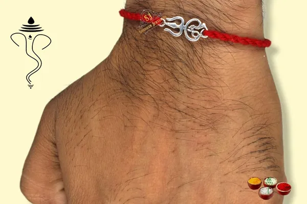 Silver_Pure_925_Sterling_Rakhi_For_Brother_Raksha_Bandhan_With_Pure_Cotton_Thread_For_Men,_Boys,_Rakhis_Snktrn