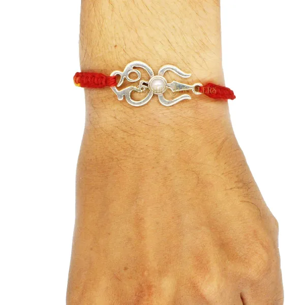 Silver_Pure_925_Sterling_Rakhi_For_Brother_Raksha_Bandhan_With_Pure_Cotton_Thread_For_Men,_Boys,_Rakhis_Trsprlc