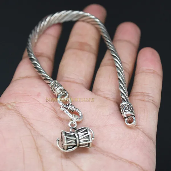 Silver_925_92.5_Pure_Sterling_Oxidised_Buddha_Head_Bracelet_With_Shiva_Damru_And_Hallmark