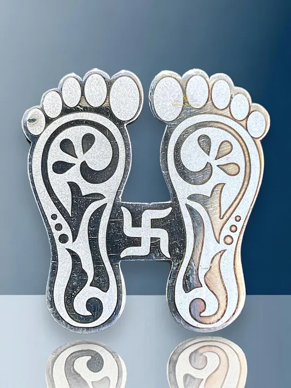 Silver_By_Pure_Charan_Paduka_Chaandi_Ke_Charan_Paduka_God_Footprints_Religious_Footprint_Paduka_Khadau_Khadou_-_925_Pure_Bis_Hallmarked_30Mm_:6.5_Gms