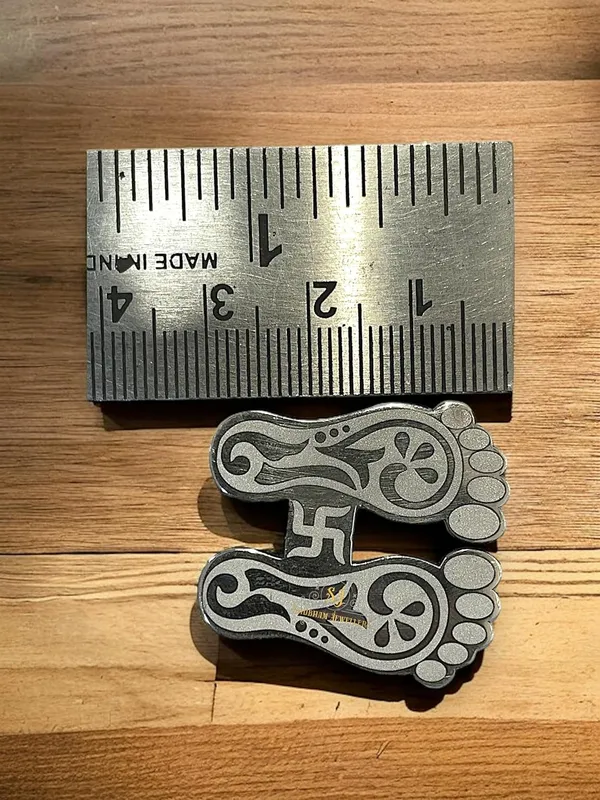 Silver_By_Pure_Charan_Paduka_Chaandi_Ke_Charan_Paduka_God_Footprints_Religious_Footprint_Paduka_Khadau_Khadou_-_925_Pure_Bis_Hallmarked_30Mm_:6.5_Gms