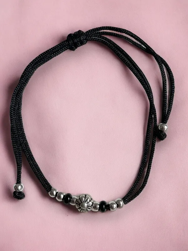 Silver_925_Oxidized__Cottan_Thread_Anklet_With_Ball_For_Girls_And_Women_Nazarbattu/Nazaiya_Anklet_(Style1)