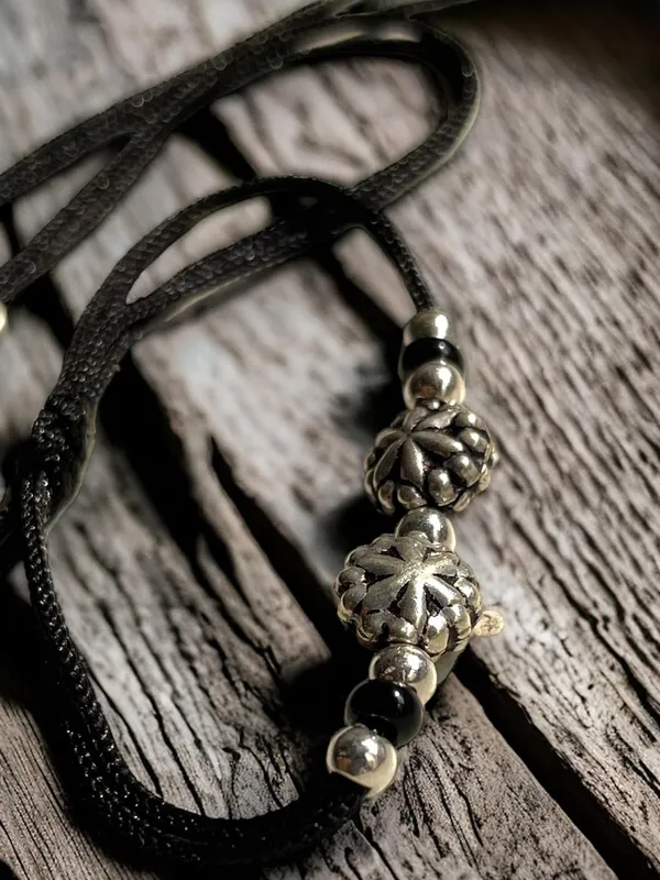 Silver_925_Oxidized__Cottan_Thread_Anklet_With_Ball_For_Girls_And_Women_Nazarbattu/Nazaiya_Anklet_(Style3)