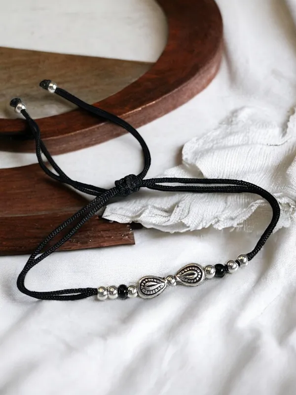 Silver_925_Oxidized__Cottan_Thread_Anklet_With_Ball_For_Girls_And_Women_Nazarbattu/Nazaiya_Anklet_(Style7)
