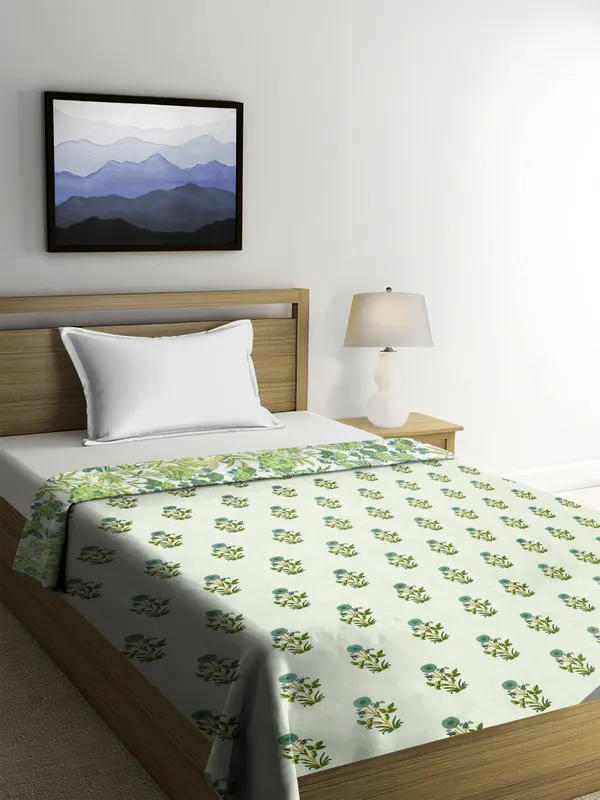 Green_Super_Soft_Microfiber_Cotton_Reversible_Quilted_Single_Comforter