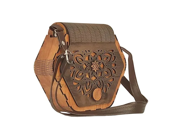 Dark_Ivory_Brown_Wooden_Floral_Pattern_Ladies_Purse(Clutch);_Made_From_Different_Wood_Grains
