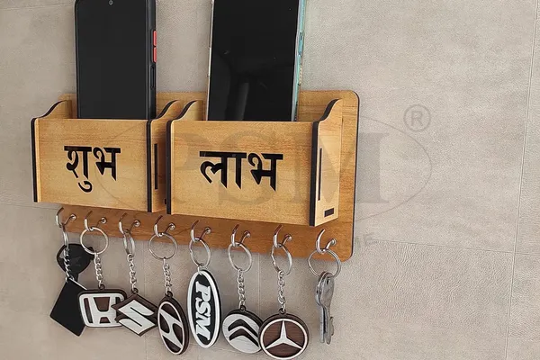 Ivory_Wooden_Key_Holder_With_Storage_Box