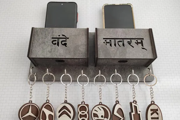 Grey_Wooden_Key_Holder_With_Storage_Box