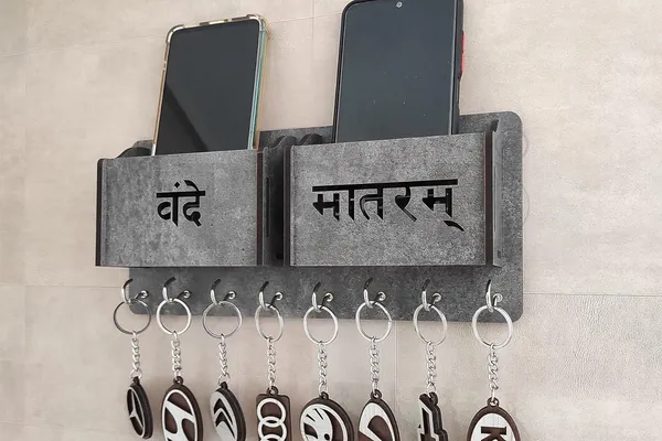 Grey_Wooden_Key_Holder_With_Storage_Box